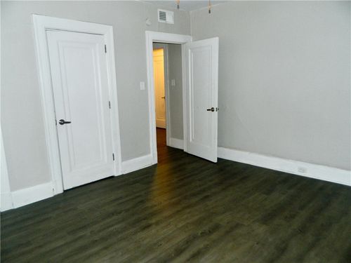 2123 Shady Ave, Squirrel Hill, PA, 15217-1855 | Card Image