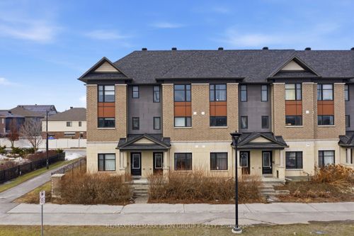 528 Silvertip Lane, Kanata, ON, K2T0H7 | Card Image