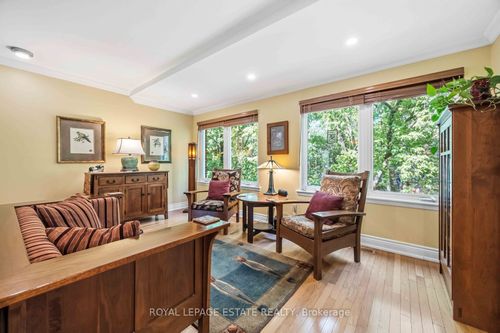 123-90 Edgewood Ave, Toronto, ON, M4L3H1 | Card Image