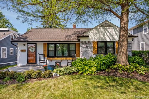 601 Pacific St, Plymouth, MI, 48170-1181 | Card Image