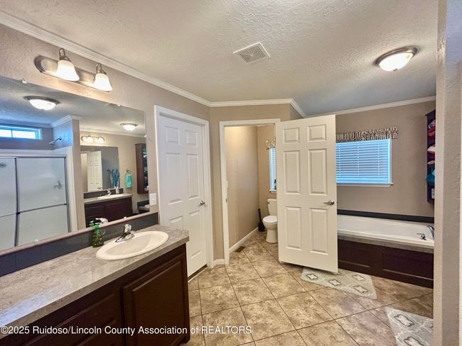 134 Gopher Gulch Loop, House other with 3 bedrooms, 3 bathrooms and null parking in Carrizozo NM | Image 35