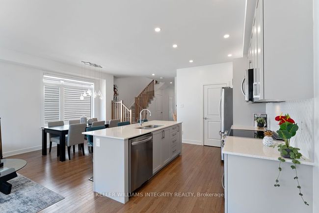 81 Heirloom St, House attached with 3 bedrooms, 3 bathrooms and 2 parking in Manotick ON | Image 13