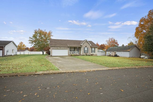 409 Grove St, House other with 3 bedrooms, 2 bathrooms and 2 parking in Greenbrier TN | Image 27