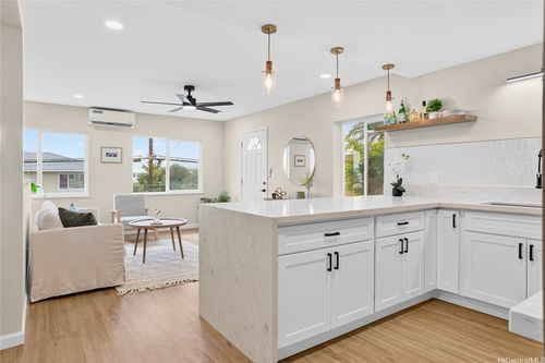 4124 Likini St, Honolulu, HI, 96818-1111 | Card Image