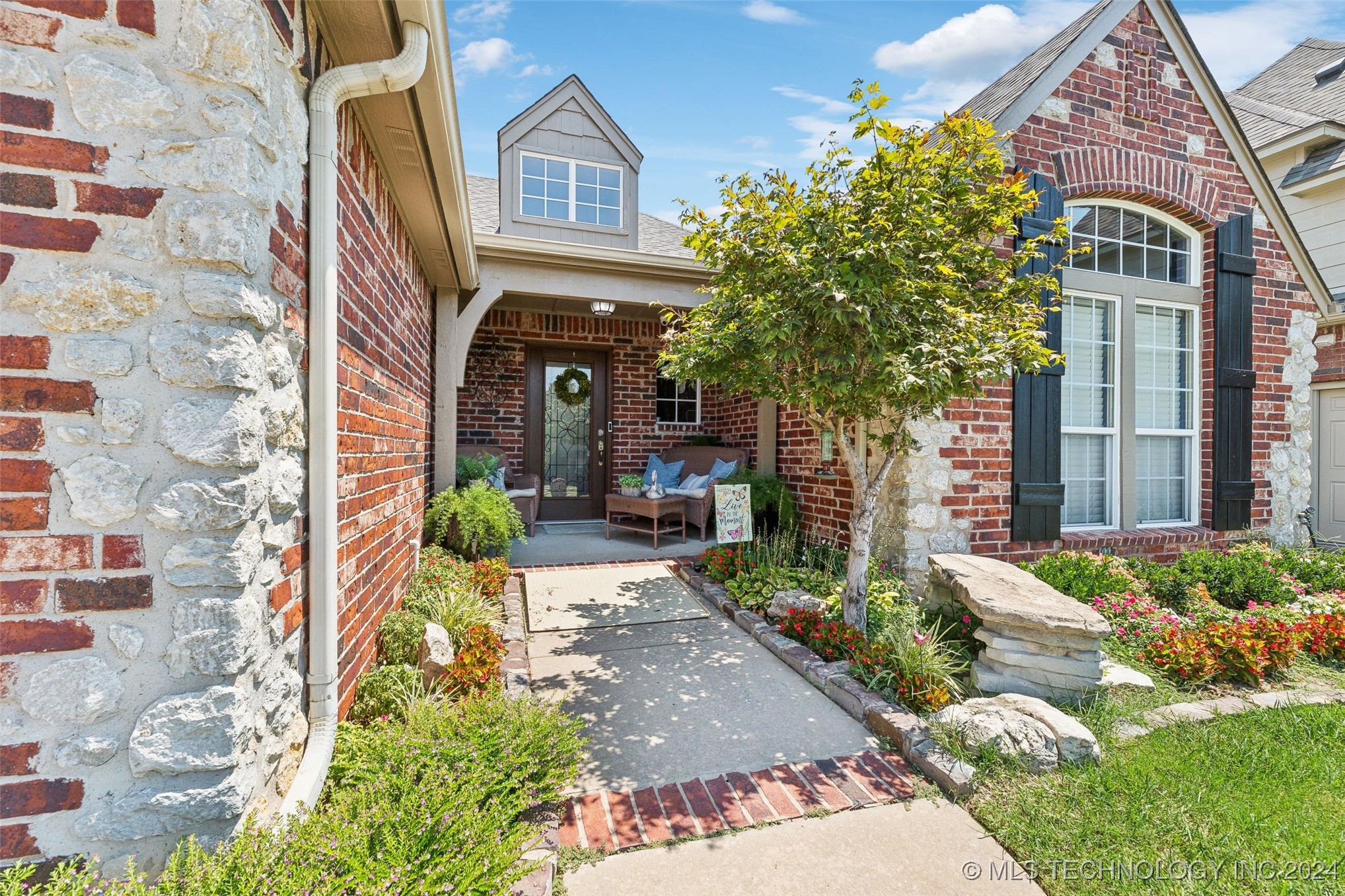 Gum Ave, Broken Arrow, OK 74012