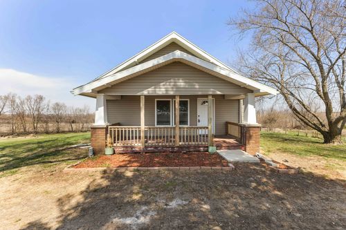 3035 180th St, Creston, IA, 50801-8381 | Card Image