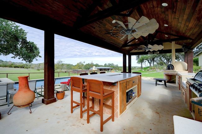 341 N Stallion Estates Dr, Home with 2 bedrooms, 2 bathrooms and 3 parking in Spring Branch TX | Image 41