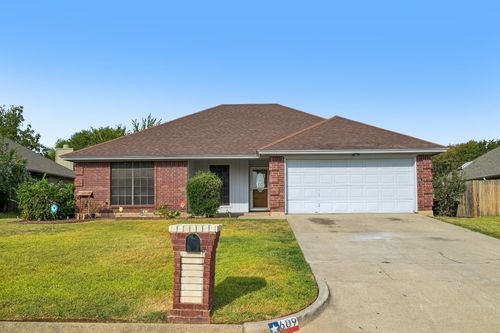 609 Ruth Dr, Kennedale, TX, 76060-2628 | Card Image