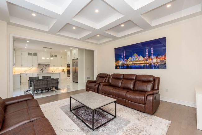 29 Midmorning Rd, House other with 8 bedrooms, 8 bathrooms and 4 parking in Brampton ON | Image 8
