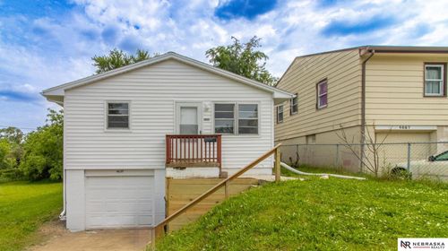 4655 Curtis Ave, Omaha, NE, 68104-1374 | Card Image