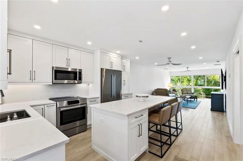 j618-618 Broad Ave S, NAPLES, FL, 34102-7158 | Card Image