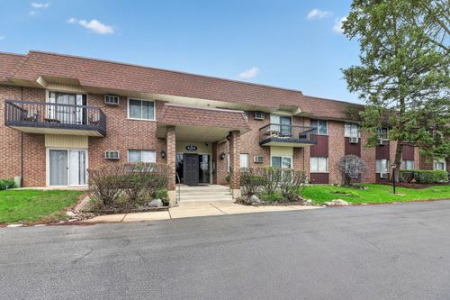 a15-8305 Route 53, Woodridge, IL, 60517-4401 | Card Image