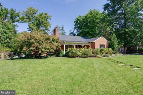 1136 Arcturus Ln, Alexandria, VA, 22308-1709 | Card Image