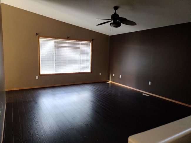 401 4 St Ne, House detached with 3 bedrooms, 3 bathrooms and 4 parking in Mclennan AB | Image 5