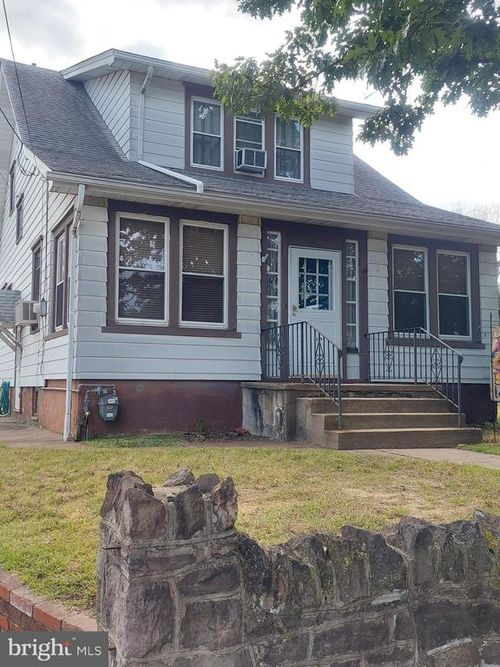 514 Bridgeboro St, RIVERSIDE, NJ, 08075-3301 | Card Image