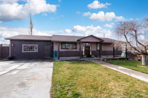 695 Totem Dr, Weiser, ID, 83672-1518 | Card Image