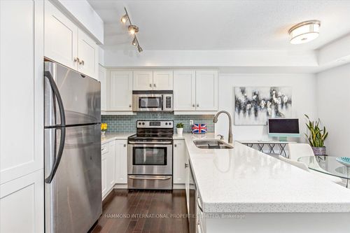 838-46 Western Battery Rd, Toronto, ON, M6K3P1 | Card Image