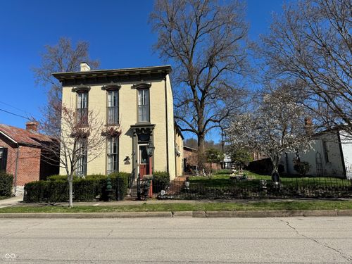 944 W 2nd St, Madison, IN, 47250-3146 | Card Image