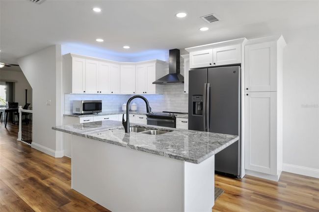 2383 Hanover Dr, Townhouse with 2 bedrooms, 3 bathrooms and null parking in DUNEDIN FL | Image 25