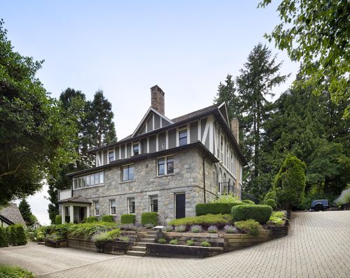 3545 Dowsley Crt, North Vancouver, BC, V7N1X4 | Card Image