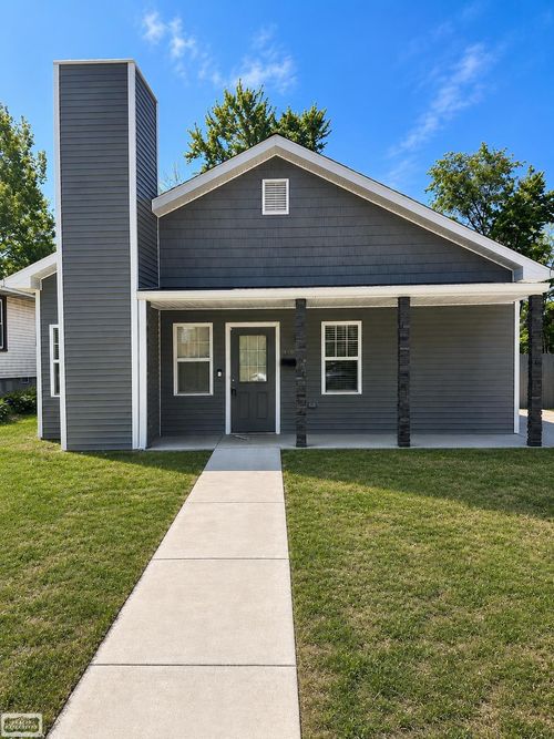 403 Voorheis St, Pontiac, MI, 48341-1951 | Card Image