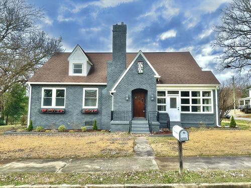 1211 N Nashville Ave, Sheffield, AL, 35660-7325 | Card Image