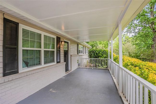 2212 Chestnut Log Loop, House other with 4 bedrooms, 2 bathrooms and 2 parking in Lithia Springs GA | Image 4
