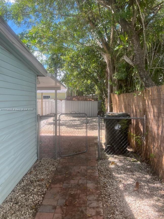 1 - 505 Sw 5 Th Ave, Home with 2 bedrooms, 2 bathrooms and null parking in Fort Lauderdale FL | Image 7