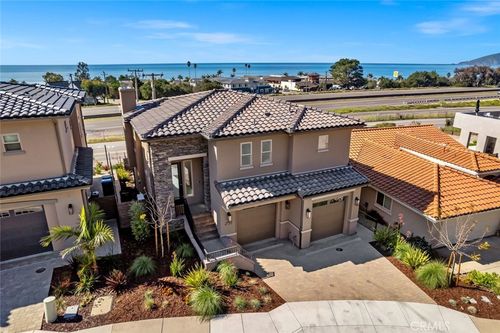 2733 Barcelona, Pismo Beach, CA, 93449-3343 | Card Image