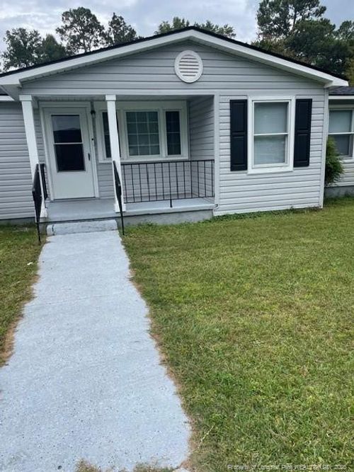 17061 Duncan Ave, Laurel Hill, NC, 28351-9203 | Card Image