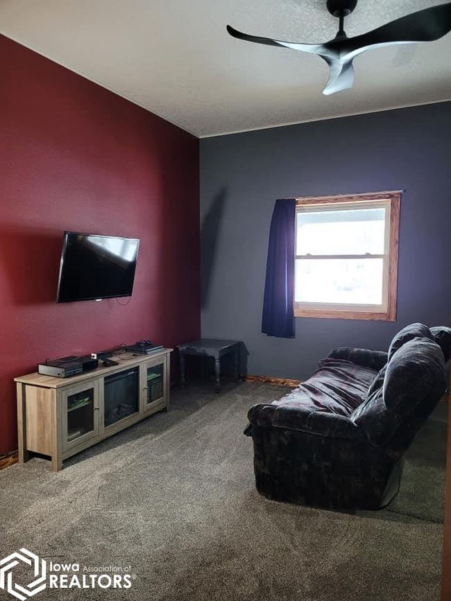 308 E Jackson St, House other with 2 bedrooms, 1 bathrooms and null parking in Sigourney IA | Image 11