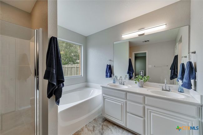 1600 Prickly Pear, House other with 4 bedrooms, 2 bathrooms and null parking in Lockhart TX | Image 23