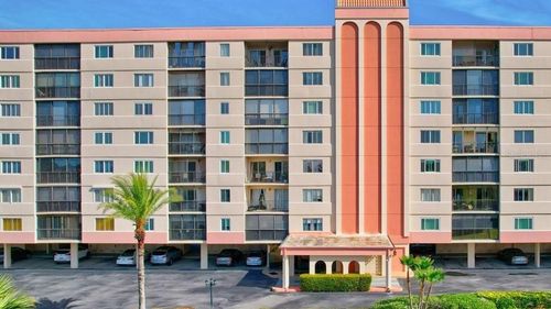 9-305-19029 Us Highway 19 N, CLEARWATER, FL, 33764-3015 | Card Image