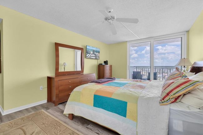 APT-1302 - 17408 Gulf Blvd, Condo with 2 bedrooms, 2 bathrooms and null parking in REDINGTON SHORES FL | Image 13