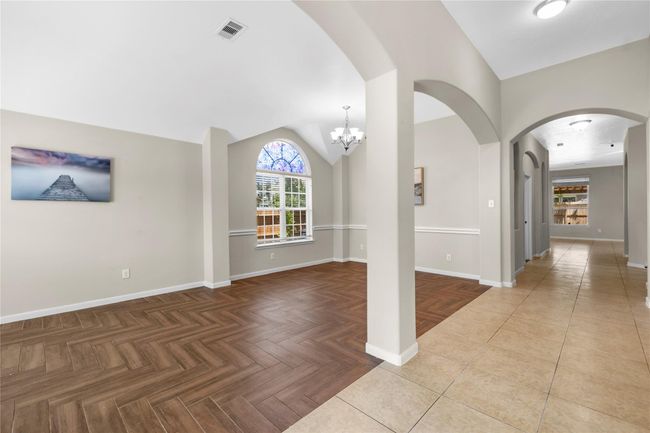 22022 Bridgestone Hawk Ct, House other with 3 bedrooms, 2 bathrooms and 2 parking in Spring TX | Image 6