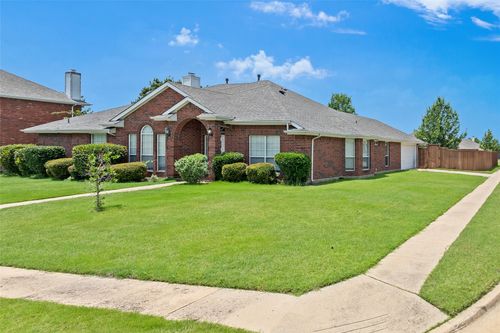 335 Linhurst Dr, Murphy, TX, 75094-4426 | Card Image