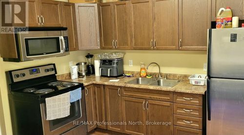 1-9 West Road, Huntsville (Chaffey), ON, P1H1K9 | Card Image