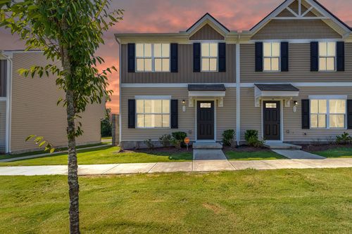 12-2935 Winterberry Dr, Nashville, TN, 37207 | Card Image