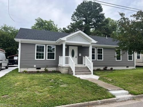 2105 Piedmont Ave, Portsmouth, VA, 23704-5405 | Card Image