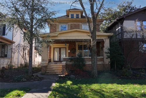 439 13th Avenue, Huntington, WV, 25701 | Card Image