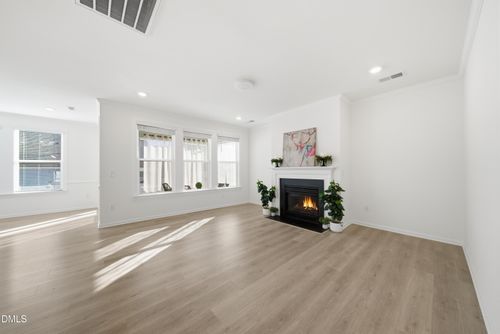 129 Alumroot Rd, Holly Springs, NC, 27540-5835 | Card Image