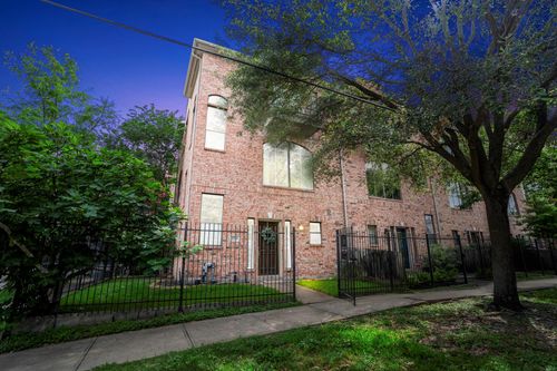 2719 La Branch St, Houston, TX, 77004-1138 | Card Image