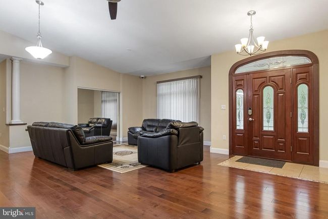 1982 Whyte Ln, House other with 3 bedrooms, 3 bathrooms and null parking in SPRING GROVE PA | Image 12