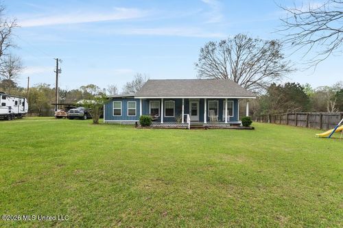 24 Angel Pl, Poplarville, MS, 39470-3796 | Card Image