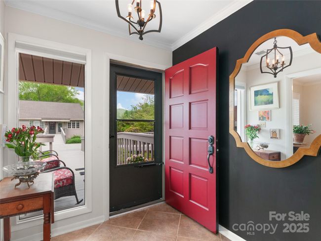 APT-108B - 671 S Haywood St, Condo with 2 bedrooms, 2 bathrooms and null parking in Waynesville NC | Image 7