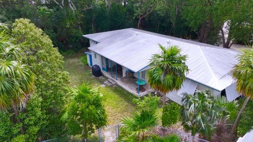 230-228-230 Apache St, Tavernier, FL, 33070-2103 | Card Image