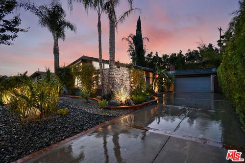 16439 Kingsbury St, Granada Hills, CA, 91344-6715 | Card Image