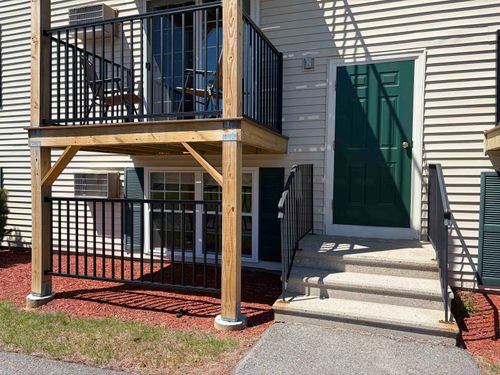 804 White Cedar Blvd, Portsmouth, NH, 03801-6524 | Card Image