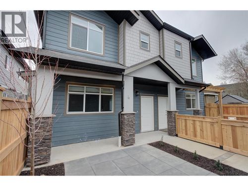 1-756 Glenwood Ave, Kelowna, BC, V1Y5M5 | Card Image