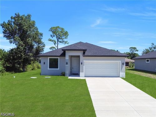 6208 Forest Ct, Labelle, FL, 33935-5697 | Card Image